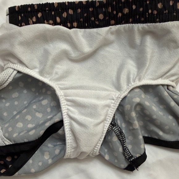 Nike White Tee and Black Polka Dot Shorts - Picture 7 of 7